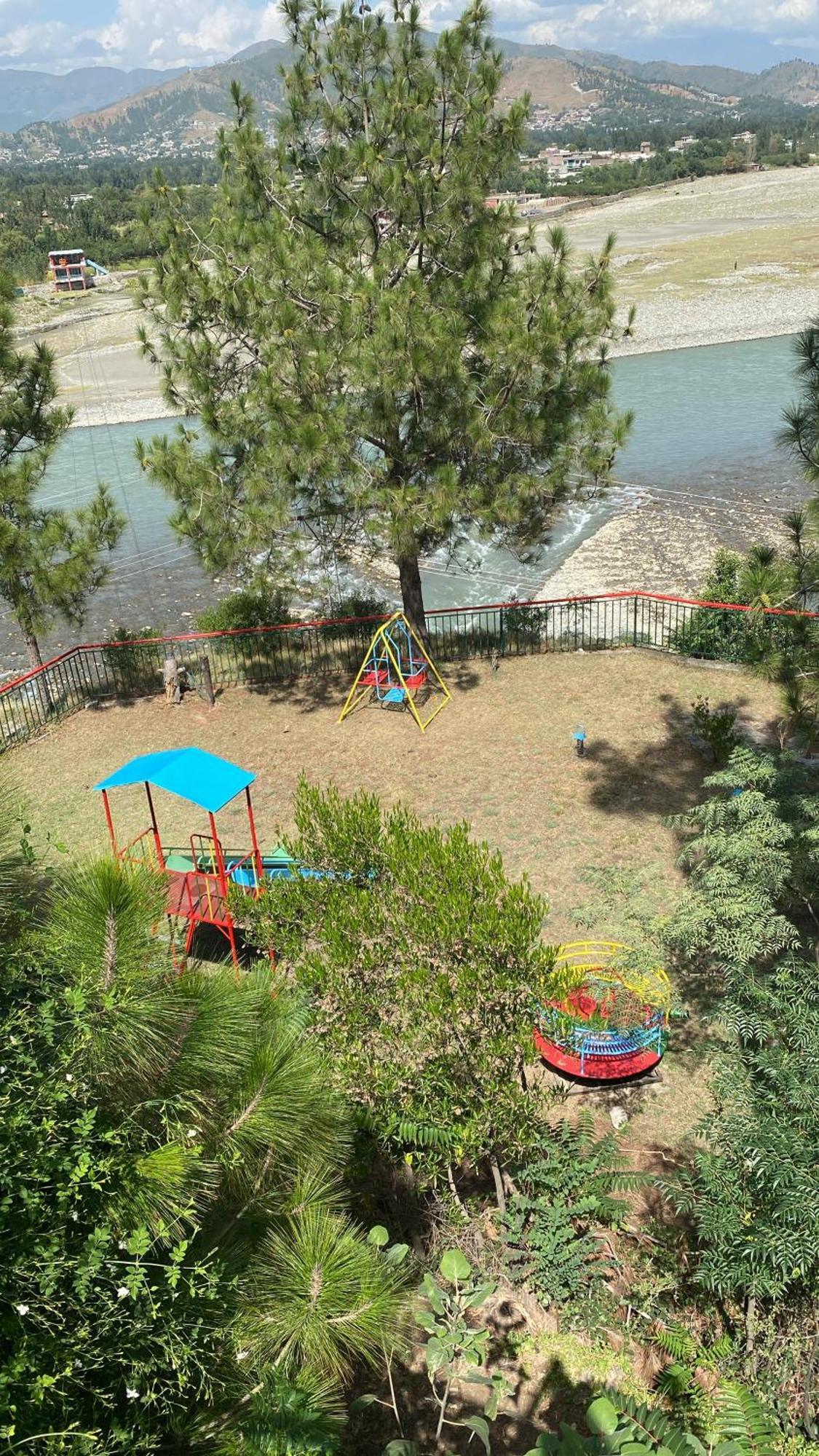 Rock City Resort Mingora Exteriér fotografie