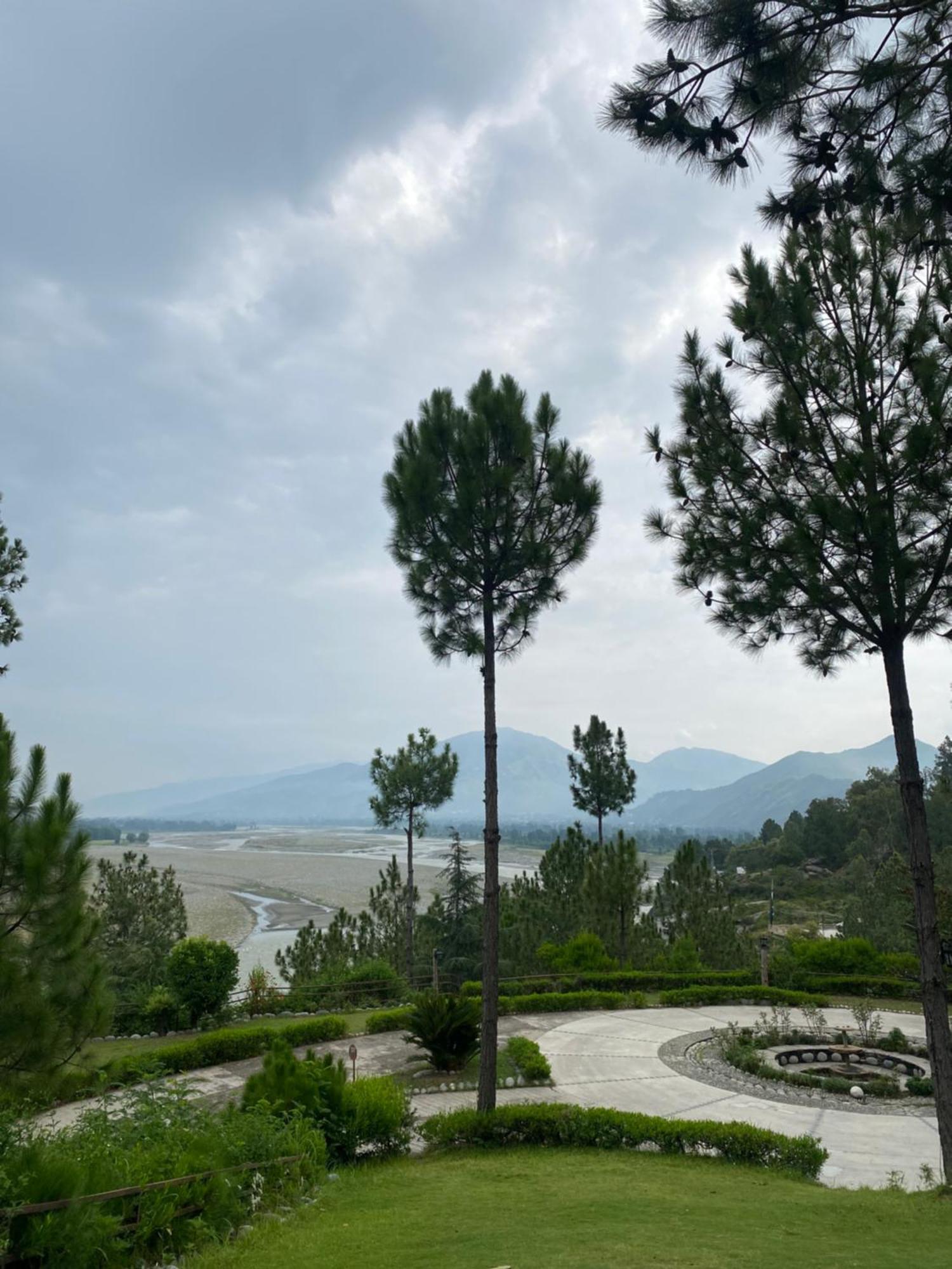 Rock City Resort Mingora Exteriér fotografie